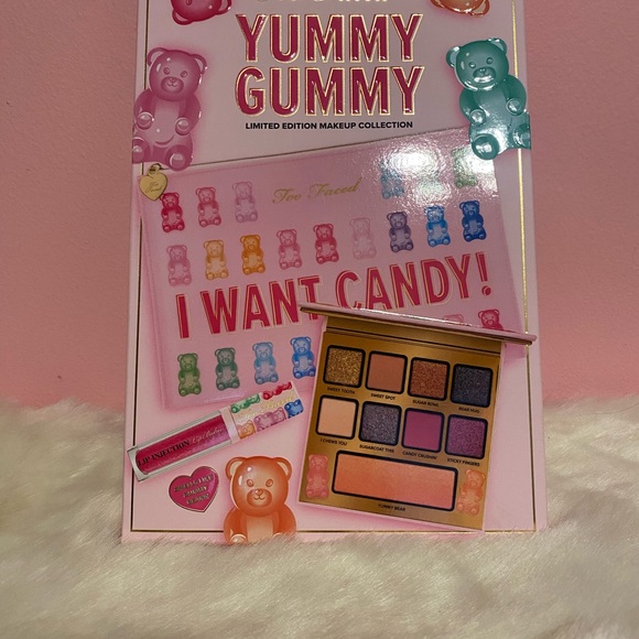 Too Faced Yummy Gummy Limited Edition Collection Makeup Set - Picture 2 of 4